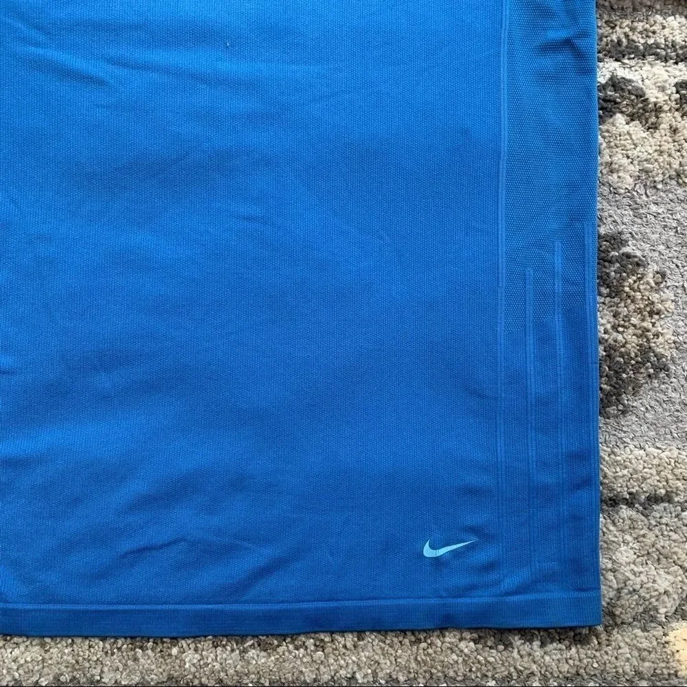 Nike Fit Dry Carolina Blue Vented Short Sleeve Shirt Large